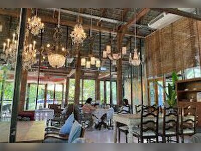 Baan Phraya Suren by Madame Musur