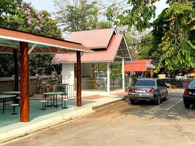 Mae Tha Hospital
