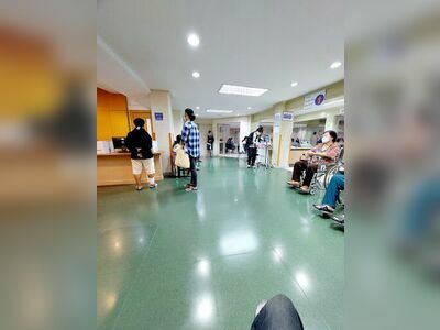 Phetvej Hospital