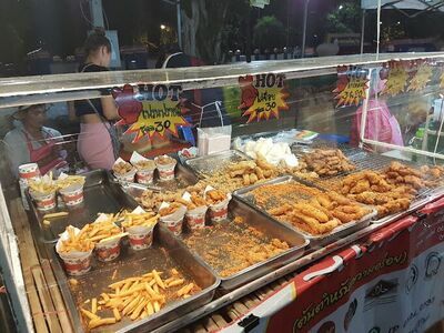 Sror Kraw Walking Street Buriram