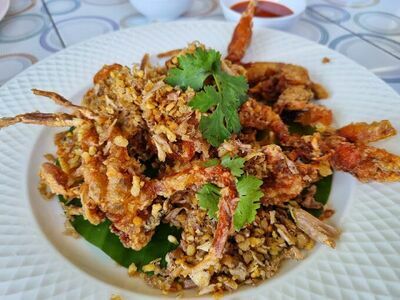 Authentic Thai Riverside Dining in Ratchaburi