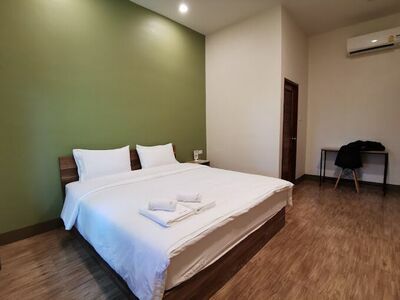 The Cozy Hotel (โรงแรม เดอะโคซี่ เพชรบุรี)