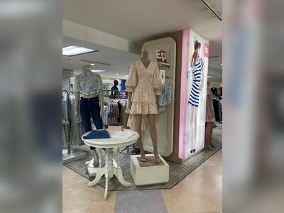 Seree Department Store