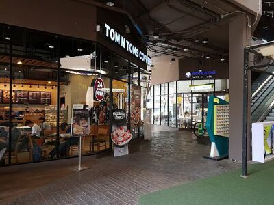 Hug's Mall