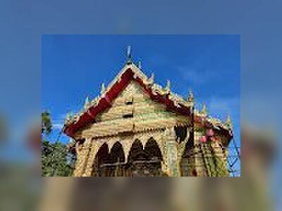 The Wat Phu Khao Thong