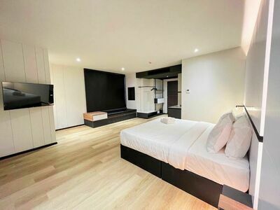 9D City Hotel & 9D Express Hotel
