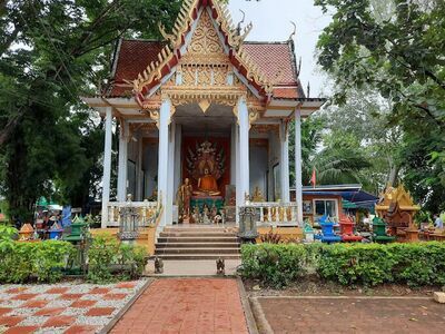 Kham Chanod and the Naga King Palace