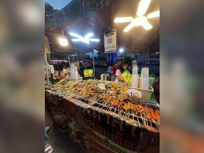 Kaen Nakhon Lakeside Market