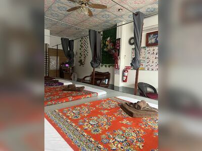 Reuan Monnaredee Thai Massage