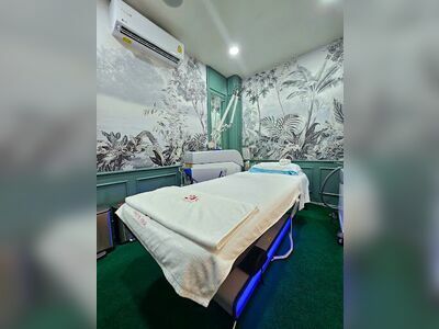 24’s Clinic - Beauty Clinic