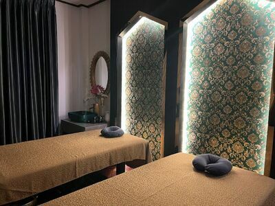 Manee Naka Spa