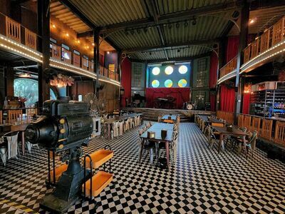 Chomjan Restaurant