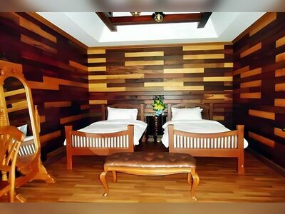 The Grand Amazon Hotel