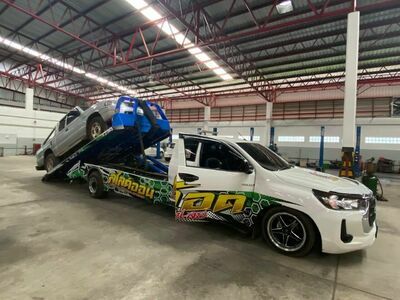 Tod Muang Loei Slide-On Tow Truck