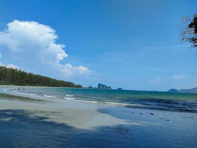Yong Ling Beach