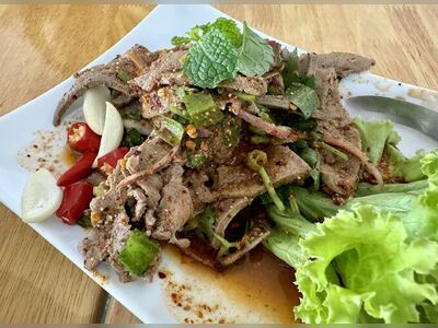Pratu Nam Chai Isaan Restaurant
