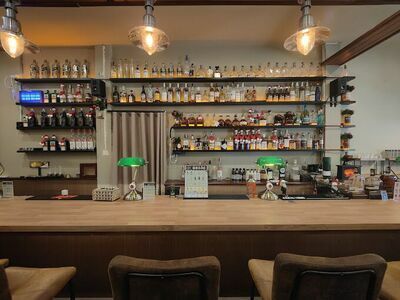 Castle Black Bar & Cafe