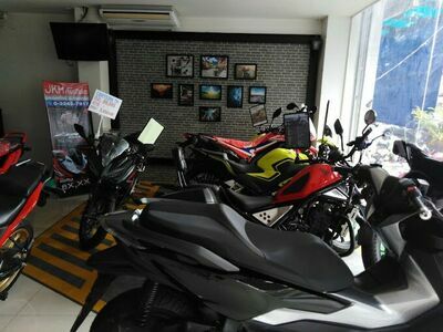 Honda Phetchaburi (also known as JKH - Jiam Kim Ha)