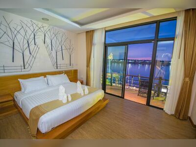Na Rim Khong River View Hotel