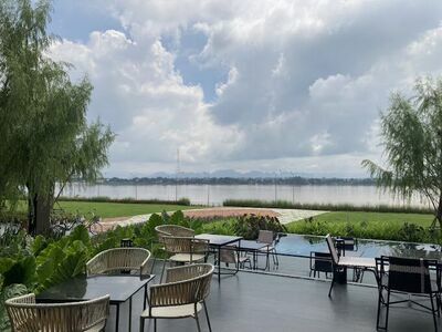 Ruk Lao Bar & Café