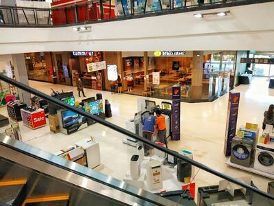 Robinson Lifestyle Surin