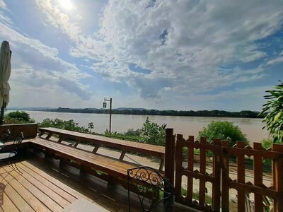 With A View Hotel @ Chiang Khan