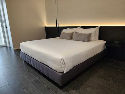 WIIN Phetchaburi Hotel