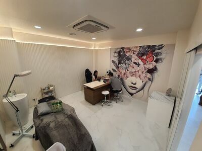 24’s Clinic - Beauty Clinic