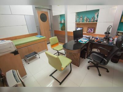 Dr. Bunluesak Clinic - Nawat - Petchlada Kidney Disease, Kidney Stones, Skin Care, Hair Health, Male Health