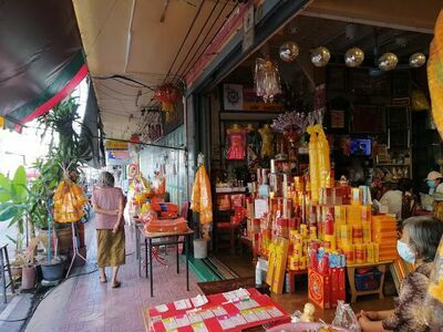 Old Market by Phetchaburi River