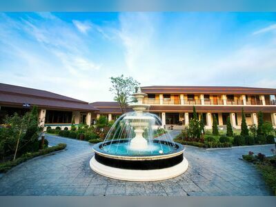 Au Place Hotel