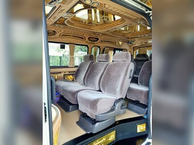 Bus and Minivan Rental