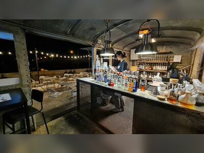 Hug Mool Market - Walk, Taste, Explore Mool