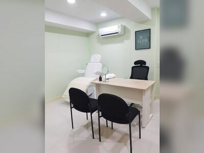 ALINE Clinic by Dr. Phuwit
