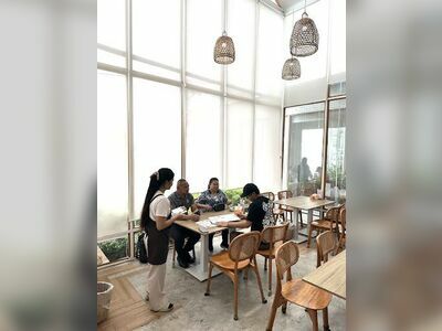 IN WHITE: NOODLES & CAFE' - Surin