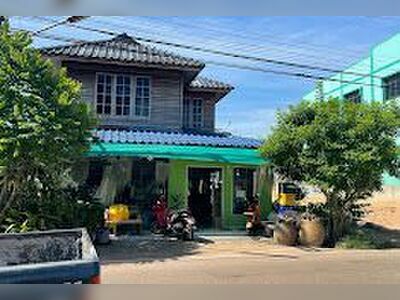 Dr. Janjira Clinic