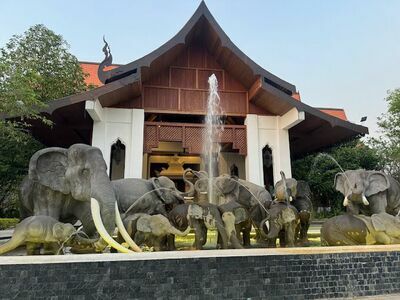 Lan Chang Restaurant
