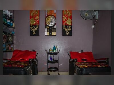 THE HOME STAR Health Massage, Beauty Salon, and Tattoo