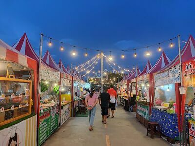 Hug Mool Market - Walk, Taste, Explore Mool