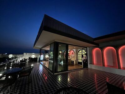VIE SKY BAR