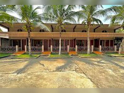 Saengthong Resort Hotel