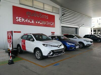 MG Phetchaburi by Pornnuphap
