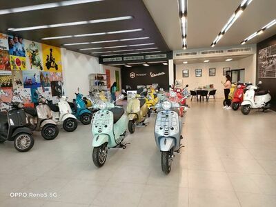 Vespa Buriram by A.B. Motorbike