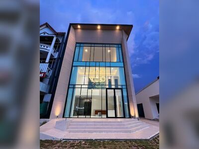 CarePlus Specialty Medical Clinic