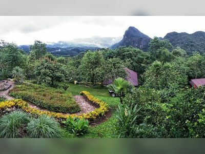 Tham Sakae National Park