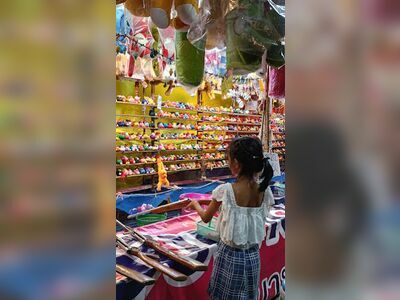 Kaen Nakhon Lakeside Market