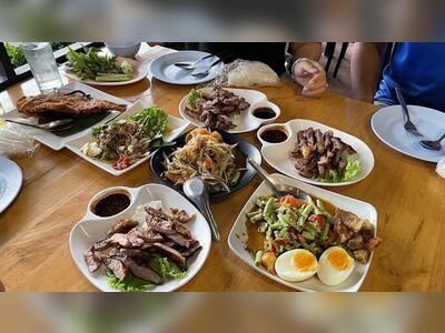 Pratu Nam Chai Isaan Restaurant