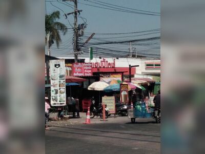 Happy Life Market Buriram