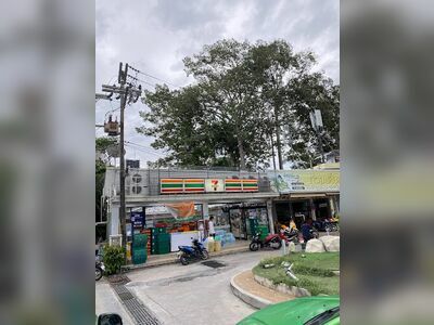 7-Eleven at Taa Ruea (Taphrao) Pier