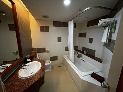 Long Beach Hotel Cha-am